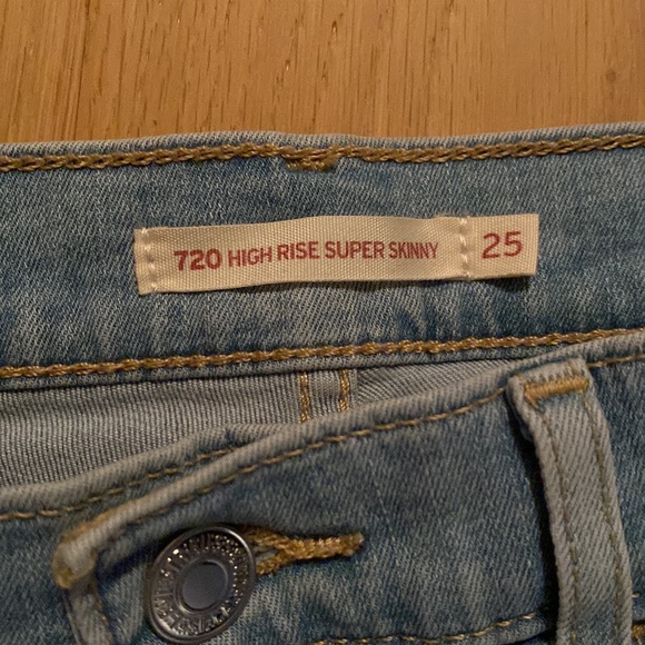 Levi’s 720 high rise jeans - Picture 2 of 3